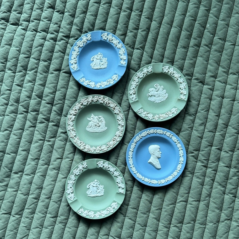 Set of 6 Wedgwood Jasperware Decorative Ashtrays in Blue & Sage
